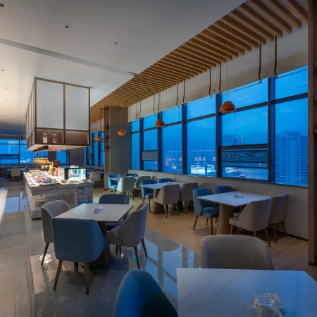 Holiday Inn Express BAZHONG CENTER by IHG