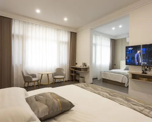 Longhui Shanshuiyao Business Hotel Hotels in Longhui