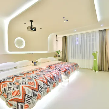 Yunman Holiday Intelligent Viewing Homestay (Yanji Yanbian University West Market Branch) Отели в г. Яньцзи