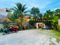 吳哥白玉蘭精品飯店 វិទ្យាស្ថាន​វ៉ាន់ដា附近的飯店