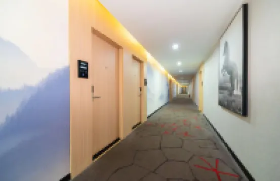 Junyi Serviced Apartment (Jieyang Jianshe Avenue)