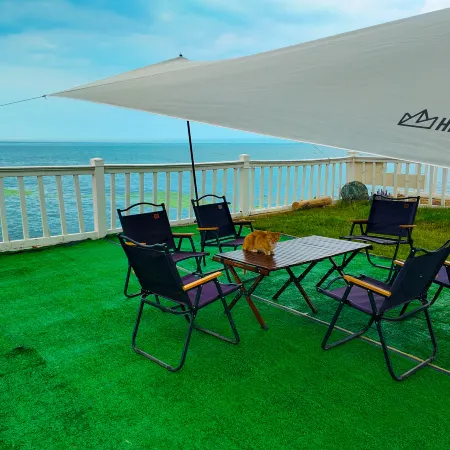 Seaview the first yard