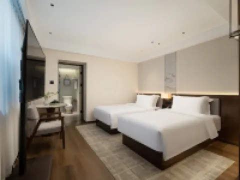 Shuguang Boyue Homestay (Lushan Guling Street) Hotels near Mei Lu Villa