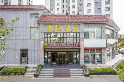 Junyue Holiday Hotel Hotels near Nanchan (Southern Zen) Temple