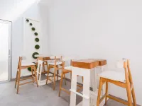 Omni Rooms by Sinergi Hotels in East Semarang