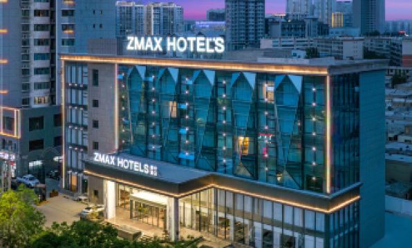 ZMAX Manxi Hotel(Tarim Oilfield Company Store, Korla Petrochemical Avenue)