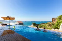 雅屋宜居YaVilla·空中ガーデンオーシャンビューリゾート民宿(長江澳海灘鏡沙） - インフィニティプール