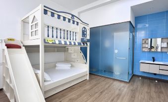 Ease Homestay(Penglai Pavilion/Ocean World Branch)