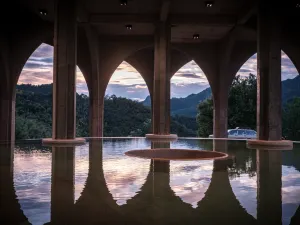 Caotu Hot Spring Architectural Hotel (Tonglu Branch)