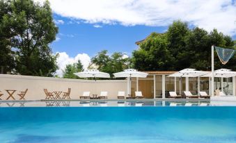 Mount Emei Tianjing Resort Hotel