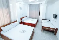 RedDoorz at Elton Guesthouse