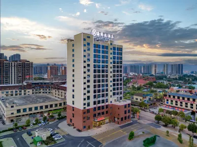 Xinxu Hotel (Baise Senior High School Sports Center) Hotels near Youjiang Medical Institute for Nationalities