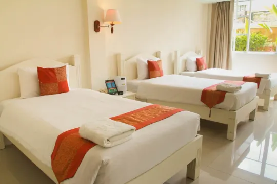 ห้องดีลักซ์ทริปเปิ้ล เตี่ยงเดี่ยว 