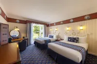 Disney Newport Bay Club Hotels in Coupvray