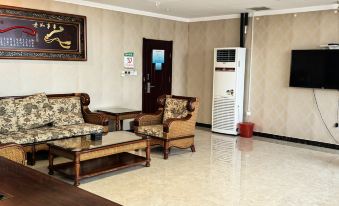 Changyuan Zhongzhou Business Hotel