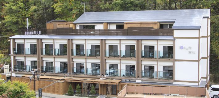 KusatsuOnsen AeruyadoTakamatsu Hoteles en Distrito de Agatsuma