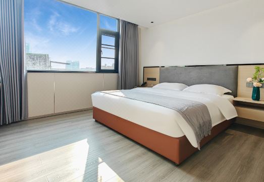 4. 둥관 시에강 진..