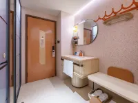 Orange Hotel (Dalian Zhongshan Road Baiweinian Branch) Hotel in zona Mori Building