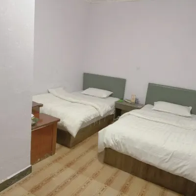 Zhenxiong Yixin Hotel