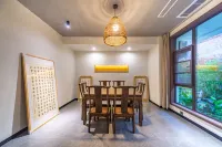 Kaifeng Yinhai Inn
