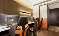 Wufeng E-Sports Hotel (SKP Chuhehan Street Subway Station) Hotels in 