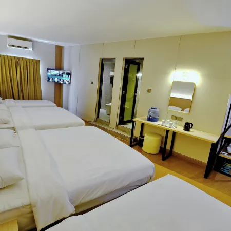 Ming Paragon Hotel Отели рядом с достопримечательностью «Мечеть Абидин»