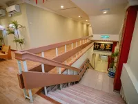 Swing & Pillows @ Petaling Street Kuala Lumpur Hotels near Stadium Negara