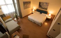 IH Hotels Milano Eur - Trezzano Sul Naviglio