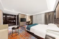Huanyang Oriental Hotel Hotels in Xinyi City/Guangxia New City