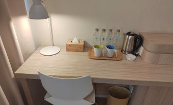 HanTing Hotel (Shenyang Liming Square Subway Station)