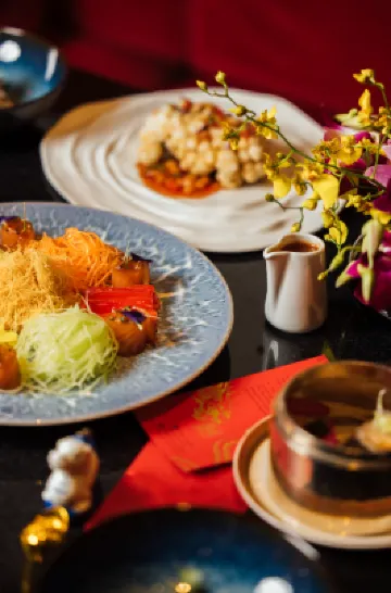 The Peninsula Paris Restauration Photos