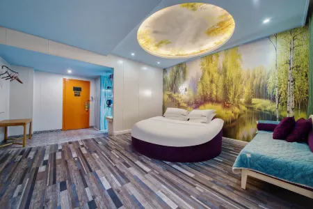 mango wanyu hotel Отели рядом с достопримечательностью «Taozhu Memorial Hall»