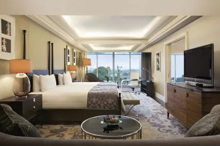 Hotel Indonesia Kempinski Jakarta Отели рядом с достопримечательностью «Централна джамия на Мънтенг»