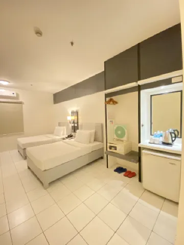 Majestic Hotel (formerly Octagon Mansion Hotel)  호텔