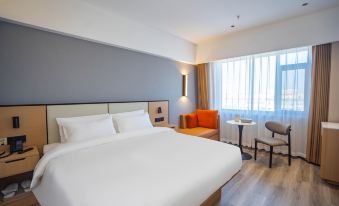Starway Hotel (Qinhuangdao Railway Station Qinhuang East Avenue)