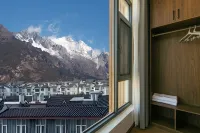 Lijiang Yueshang Snow View Hotel XUE SHAN INN (Old Town Dashuiche Store)