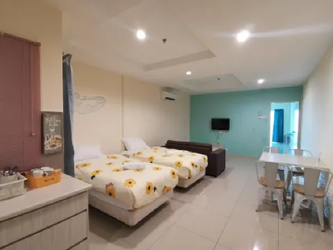 Peaceful 1-Bedroom Unit at Marina Island by JoMy Homestay のホテル
