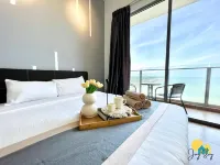 SilverScape Melaka/ 3BR/ 6-10 pax/Bathtub/Seaview/ Infinity Pool/ Jonker St
