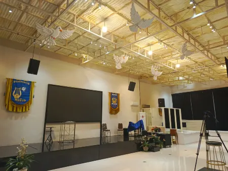 Kyrie Hotel Отели рядом с достопримечательностью «Зоопарк Сурабая»