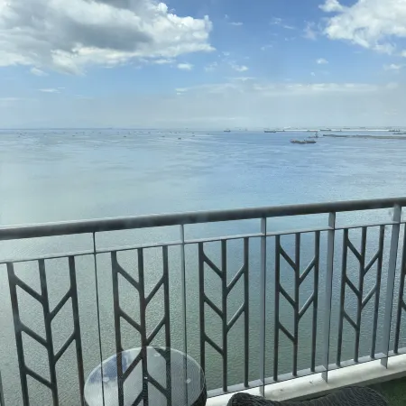 175sqm Luxurious Seaview 3 Bedrooms Facing Manila Bay Sunset, Airport, Okada, Solaire,MOA