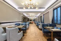 Echarm Hotel (Chongzuo Youyi Avenue South Railway Station)