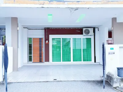 Ipoh Beringin Bliss Double-Storey Villa Hotels near Heng Siew Trading