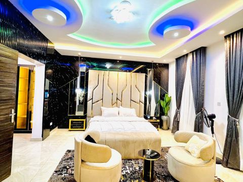 4 bed room Duplex Self compound with pool