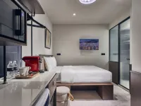 Coliwoo Hotel Kampong Glam - CoLiving (Newly Opened) Hôtels à proximité de : Centre commercial Golden Mile Complex