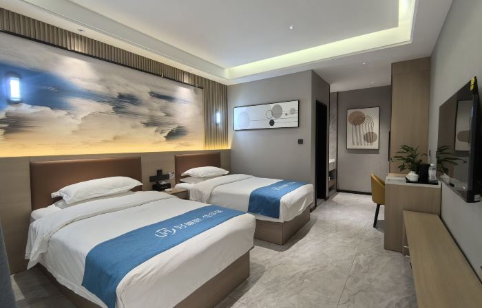 Home Inn Huaxuan Collection Hotel (Chengcheng Huayuan Shopping Center)