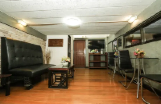 พีเจอาร์ ชาโตว์ โรงแรมใกล้มัสยิดย่ามีอะห์