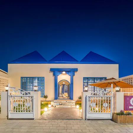 Yi Zhong Yue Ting | Designer Mediterranean Boutique Inn (Tekes Store)