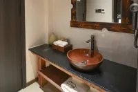 Chunshan Waitaoju · Meisu Courtyard-Style Hotel (Zitao Creative Park)