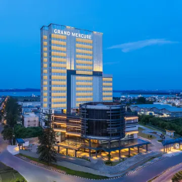巴淡市中心美爵酒店（2025 年 5 月開業） 鄰近天恩弥勒佛院的酒店