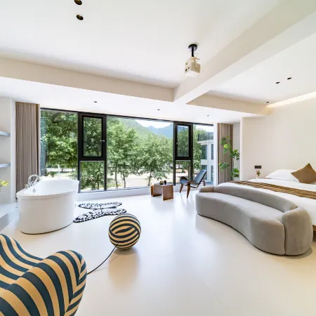 Yunqi Lemon · Petrichor Mountain-View Villa · Rafting & Stream Trekking · Family Waterfront Cottage